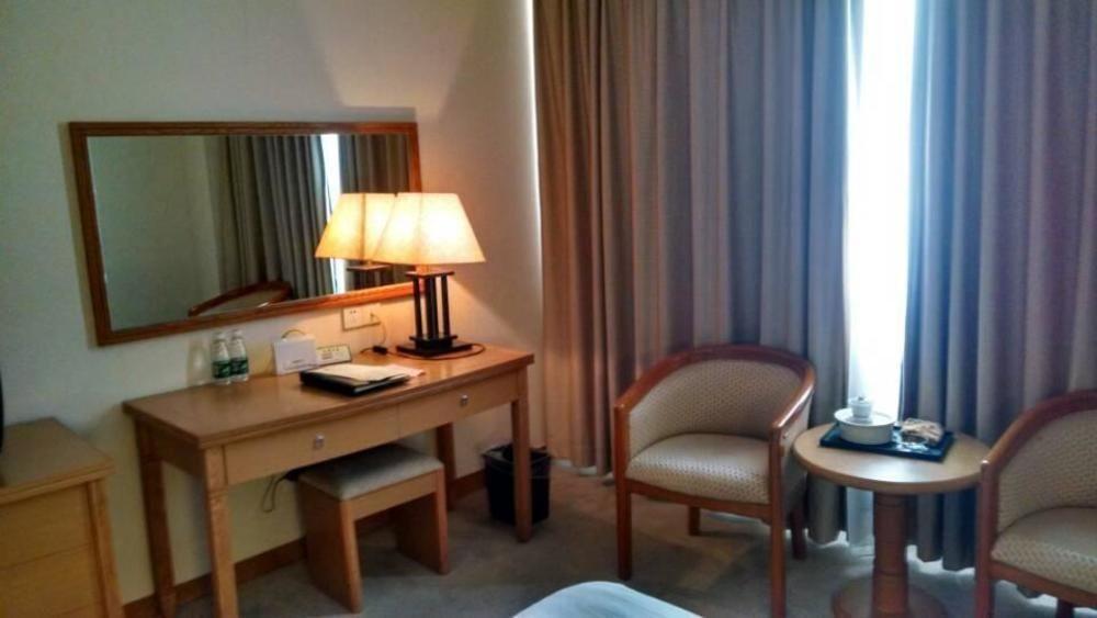 Garden Hotel Шаньтоу Екстер'єр фото