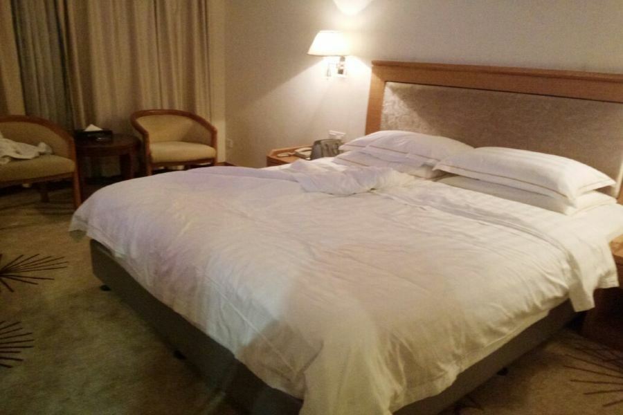 Garden Hotel Шаньтоу Екстер'єр фото