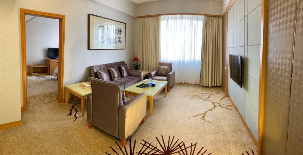 Garden Hotel Шаньтоу Екстер'єр фото