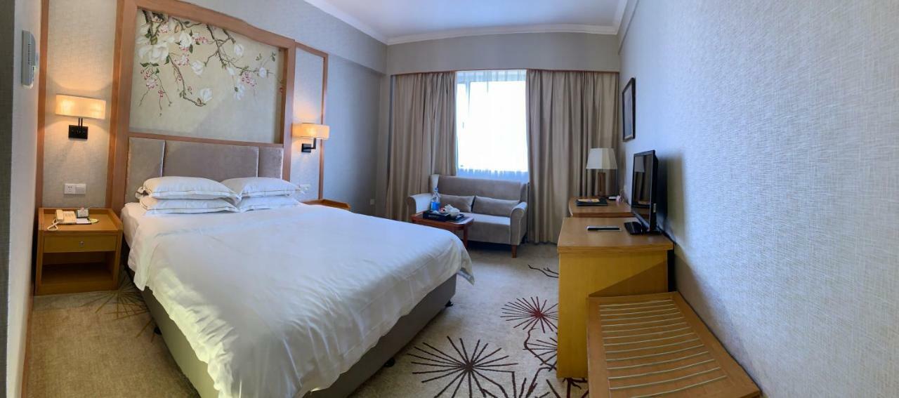 Garden Hotel Шаньтоу Екстер'єр фото